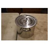 Stainless steel kettle w/lid Stainless steel kettle w/lid