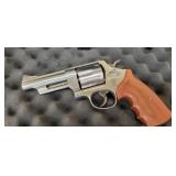 Smith & Wesson .44 MAG Revolver Smith & Wesson .44 MAG Revolver