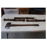 Double bitted axe & set of wood eveners Double bitted axe & set of wood eveners