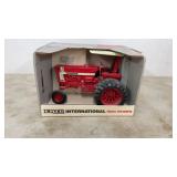IH Hydro 100 ROPS Die Cast Tractor IH Hydro 100 ROPS Die Cast Tractor