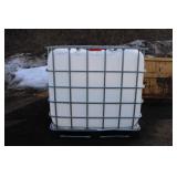 265 gal. poly tank in metal cage 265 gal. poly tank in metal cage