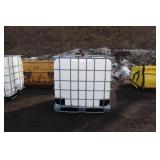 265 gal. poly tank in metal cage 265 gal. poly tank in metal cage