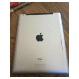 16 GB I-Pad with screen cover