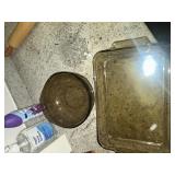 Baking dish and baking bowl