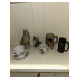 Several pieces of miscellaneous glassware