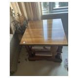 Square lamp table with two side doors