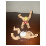 Wrestlers salt aand pepper shakers