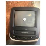 Daewood  VHS playing TV