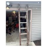 Wooden extension ladder