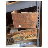 Wood cracker box with shoe last black Smith t