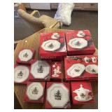 Nikko Christmas Plates in Boxes