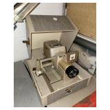 Slide projector and screen