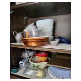 Miscellaneous glassware and bowls