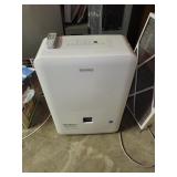 Like new Danby humidifier with remote control
