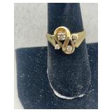 14K gold ring with small diamond chips