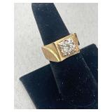 Gents 14 karat gold ring and diamond