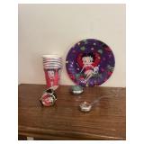Betty Boop items: glass plate, wristwatch watch