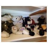 6 Boydï¿½s Bear figurines