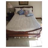 Bed with carved feet & Linens