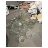 Several pieces, decorative glassware