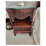1-drawer nightstand