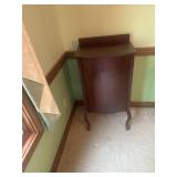Record Cabinet approx 40' tall x 14ï¿½ deep x 20ï¿½