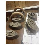 1 Trivet, 6 Flat irons, 2 handles