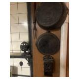 Cast iron twine holder, match holder, Wagner 0