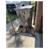 3 Shovels, Pick, Maddox