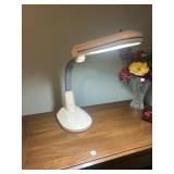 Reading desk lamp