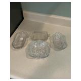 Several pieces of press glass