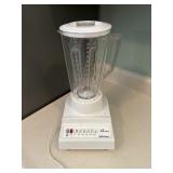 Betty Crocker 12 speed blender