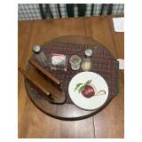 Lazy Susan salt and pepper napkin holder