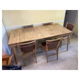 Mid-Century modern blond wooden table with 5