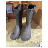 Rubber boots size 13