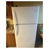 FRIGIDAIRE Refrigerator / Freezer