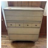 Kroehler custom crafted dresser