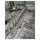 Long aluminum extension ladder