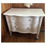 Painted 3-drawer chest