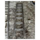 Wooden extension ladder