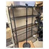 Upright microphone stand