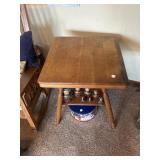 Square lamp table