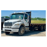 2004 Freightliner Business Class M2 Flatbed Truck