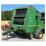 John Deere 535 Round Hay Baler