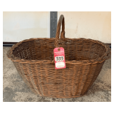 Early Wicker Farm Basket