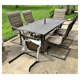 Outdoor Patio Table & Chairs
