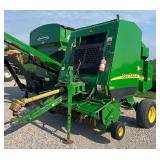 John Deere 582 Silage Special Round Hay Baler