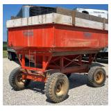 Killbros Model 350 Gravity Box with Campbell Mfg 10 Ton Running Gear