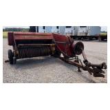 New Holland 282 Hayliner Square Hay Baler