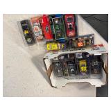13 Nascar Asst 1:24 Scale 2 1:64